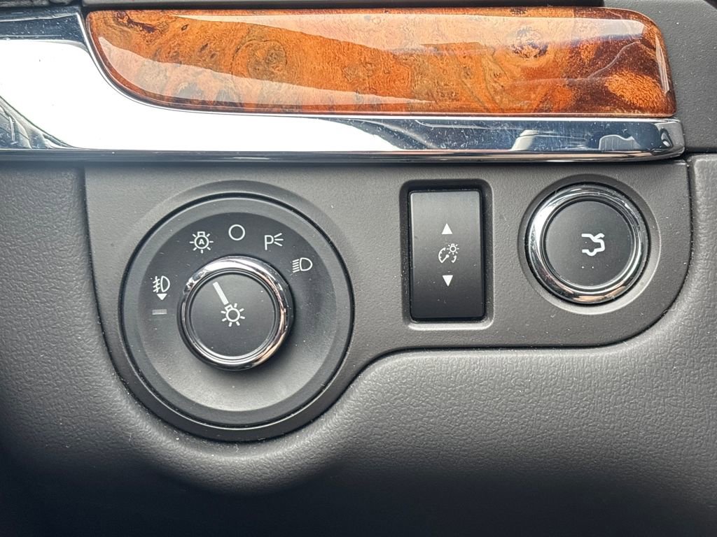 Used 2014 Lincoln MKS w/ Equipment Group 101A image 22