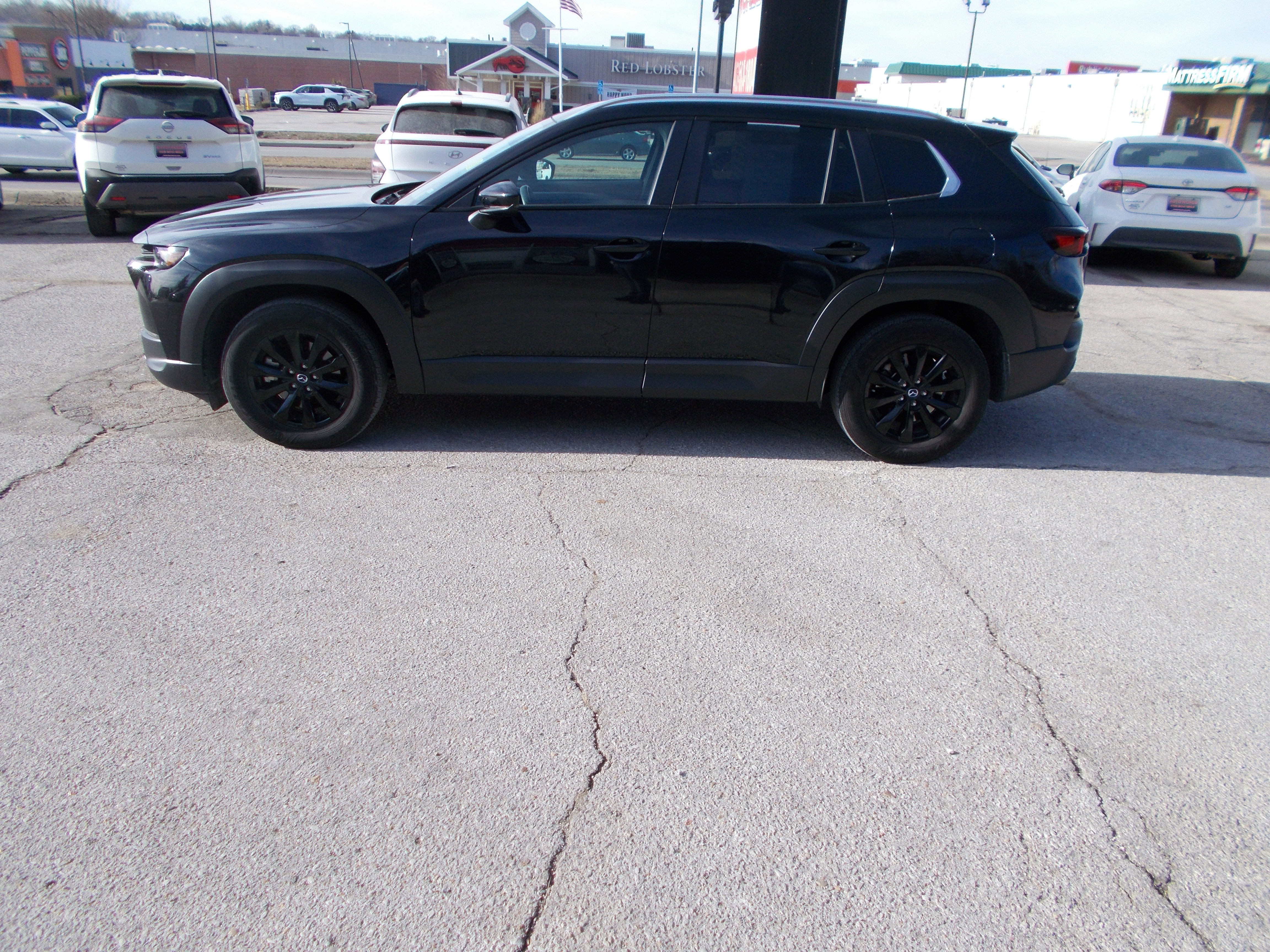 Used 2025 MAZDA CX-50 AWD 2.5 S w/ Preferred Package image 8