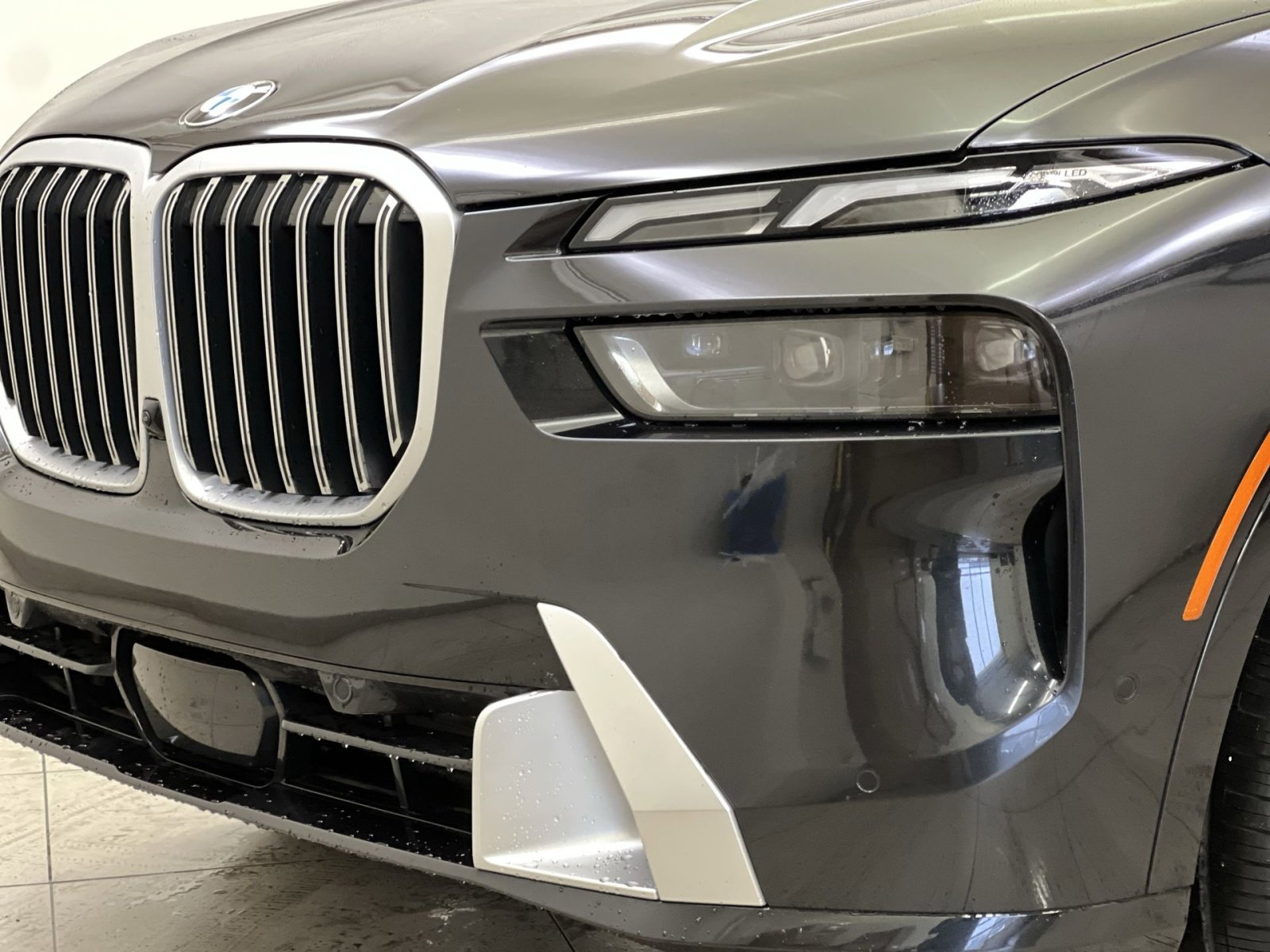 Used 2024 BMW X7 xDrive40i image 28