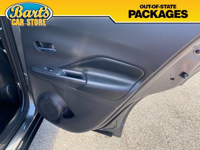 Used 2020 Nissan Kicks SR w/ SR Premium Package FWD image 9