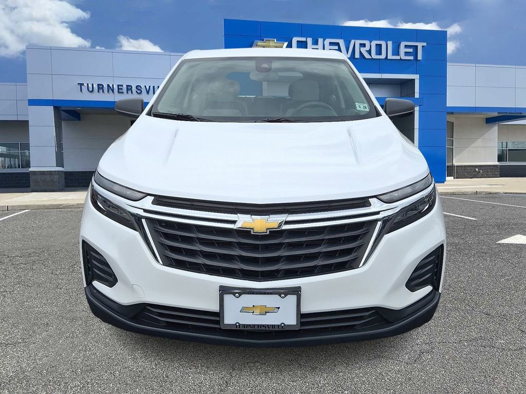 Certified 2023 Chevrolet Equinox LS FWD image 2