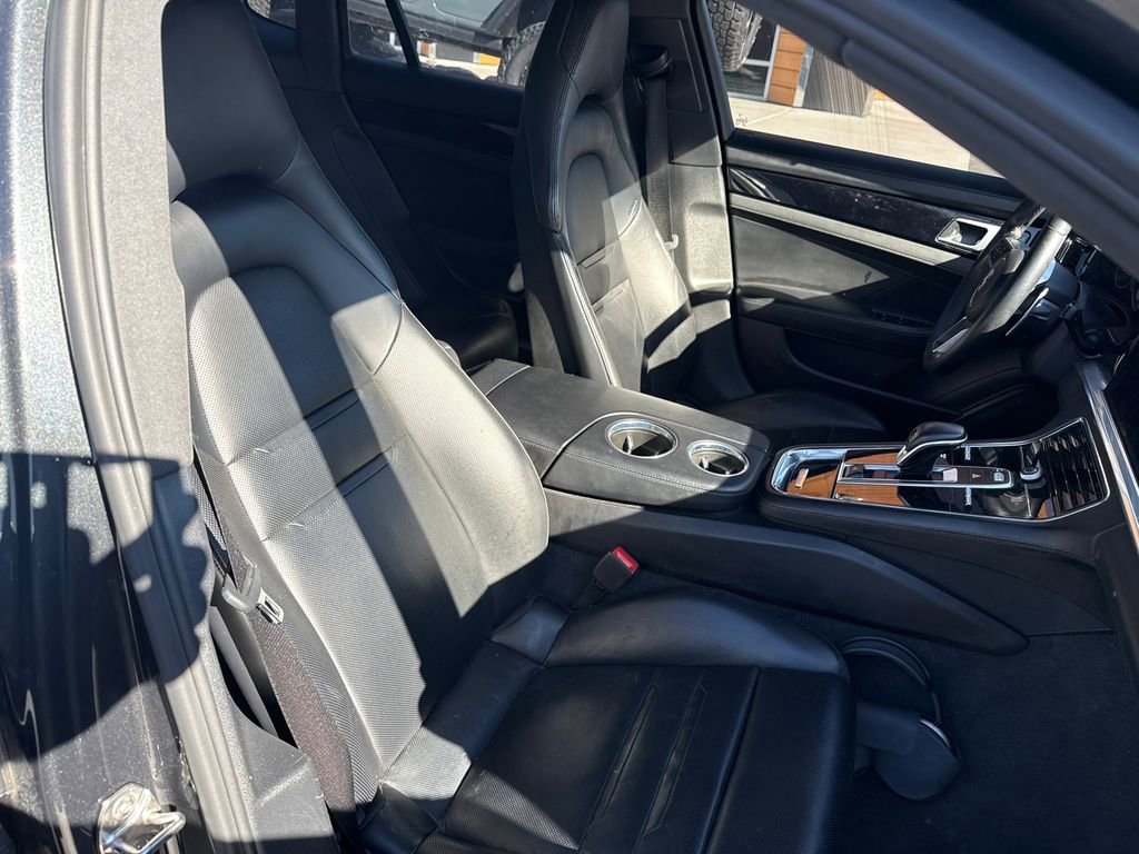 Used 2020 Porsche Panamera 4S image 14