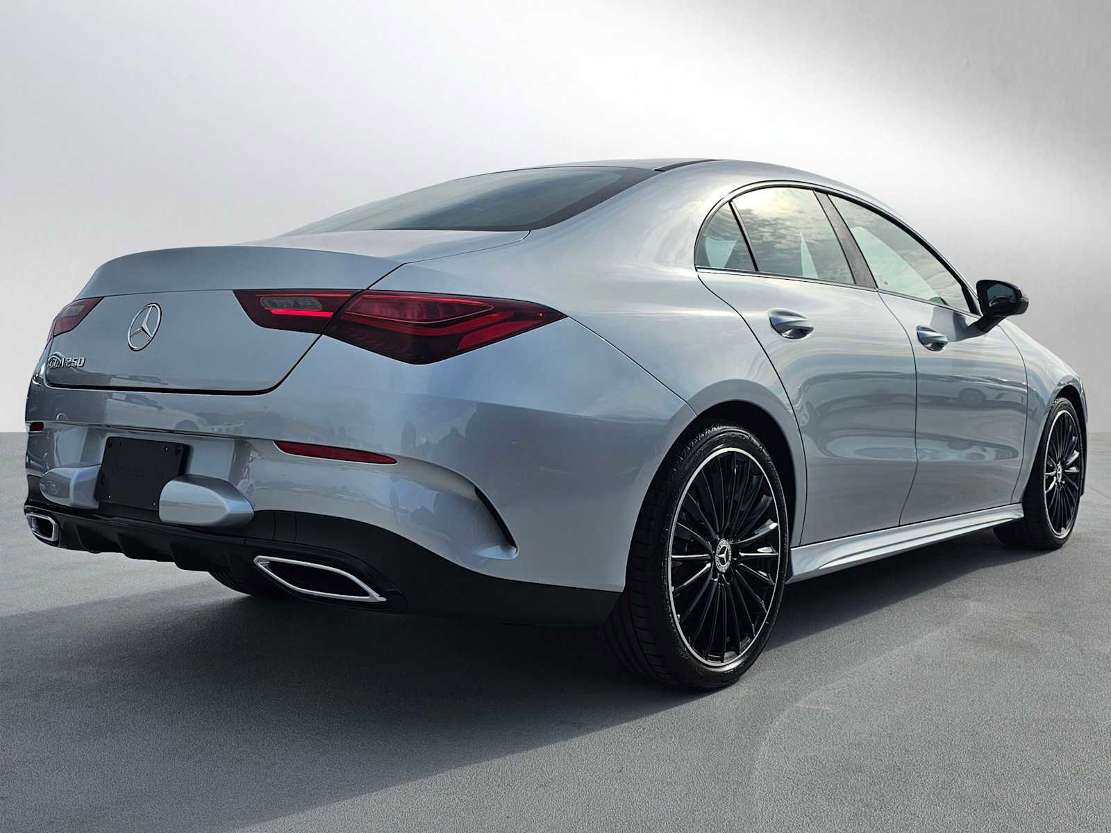 Used 2026 Mercedes-Benz CLA 250 image 3