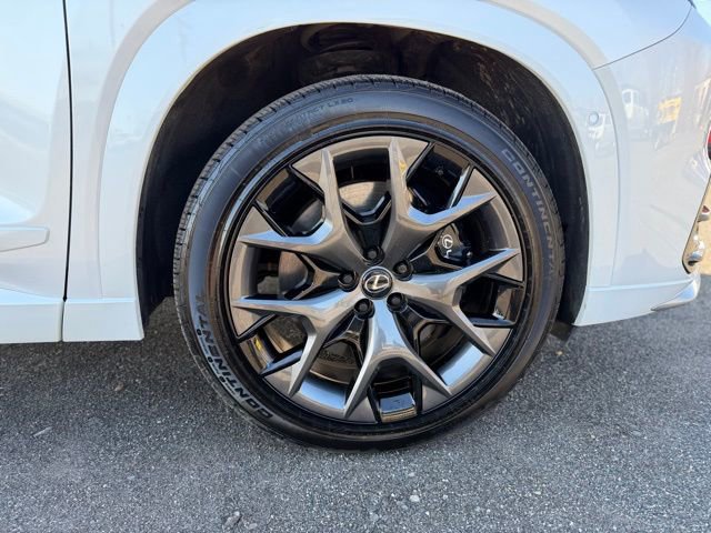 Used 2025 Lexus TX 500h AWD w/ Technology Package image 9