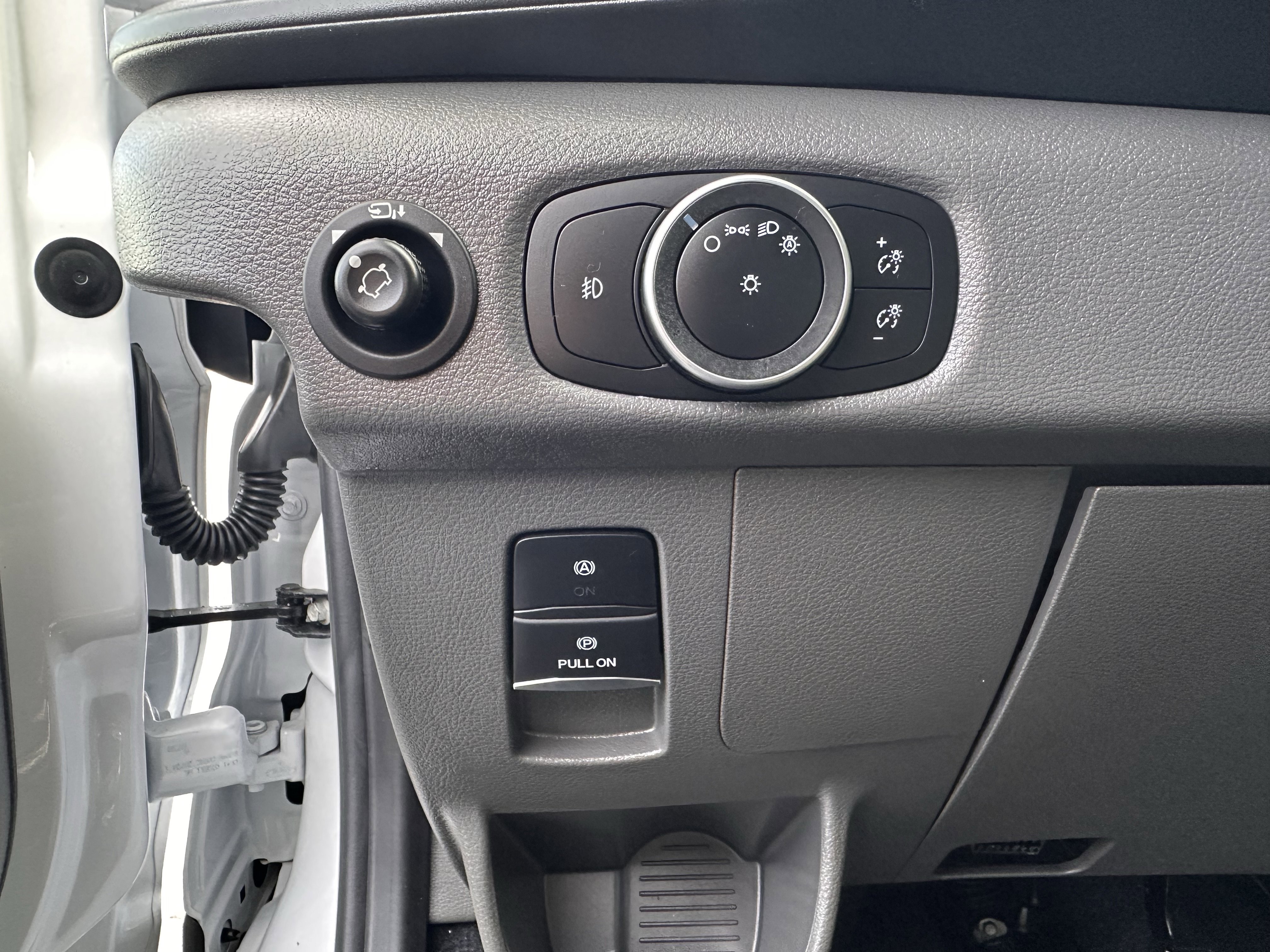 Used 2024 Ford Transit 350 XLT image 17