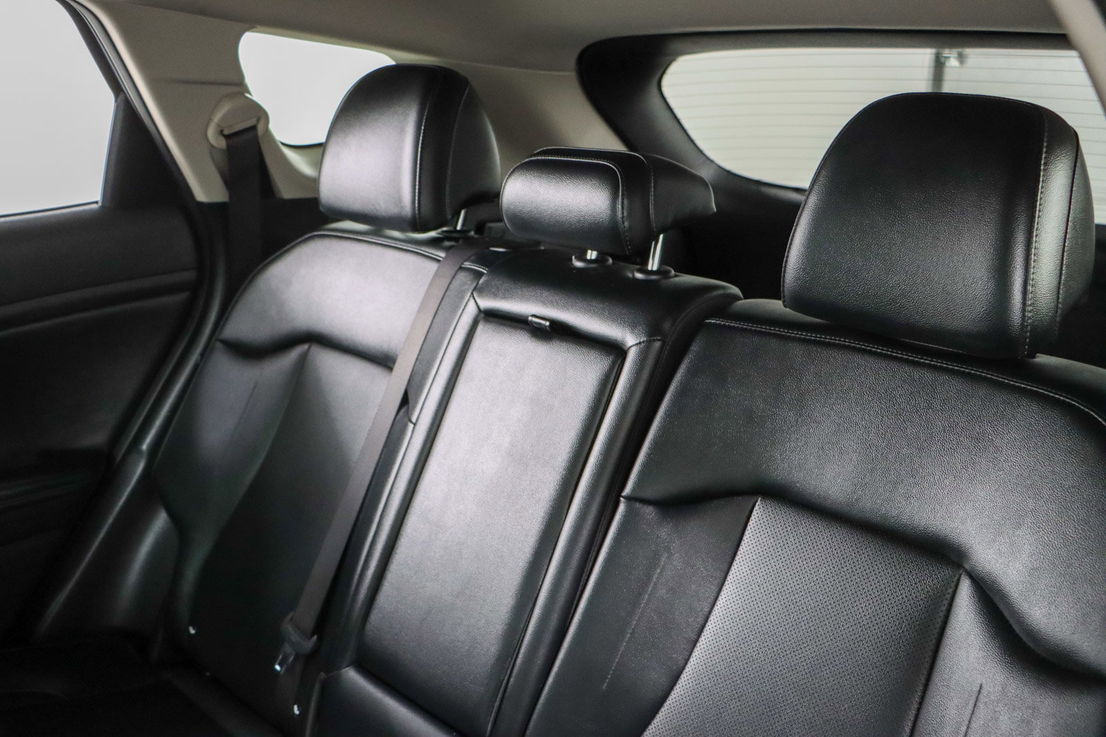 Used 2023 Kia Sportage EX FWD image 24