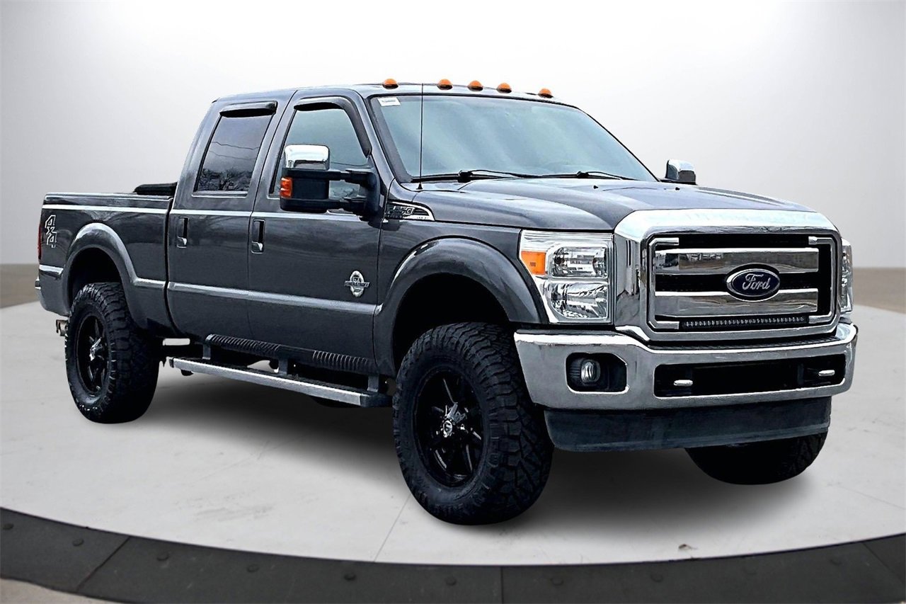 Used 2015 Ford F250 Lariat w/ Chrome Package image 2