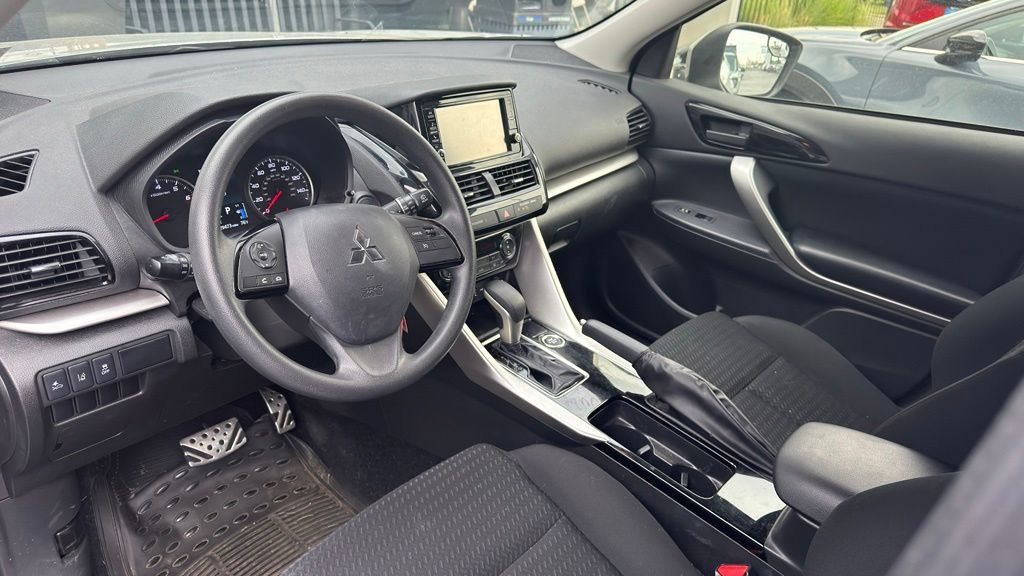 Used 2024 Mitsubishi Eclipse Cross ES AWD/4WD image 8