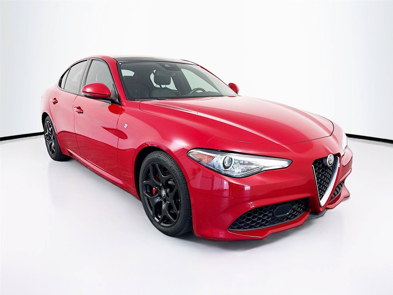 Used 2022 Alfa Romeo Giulia Ti w/ Active Assist Plus Package RWD image 33