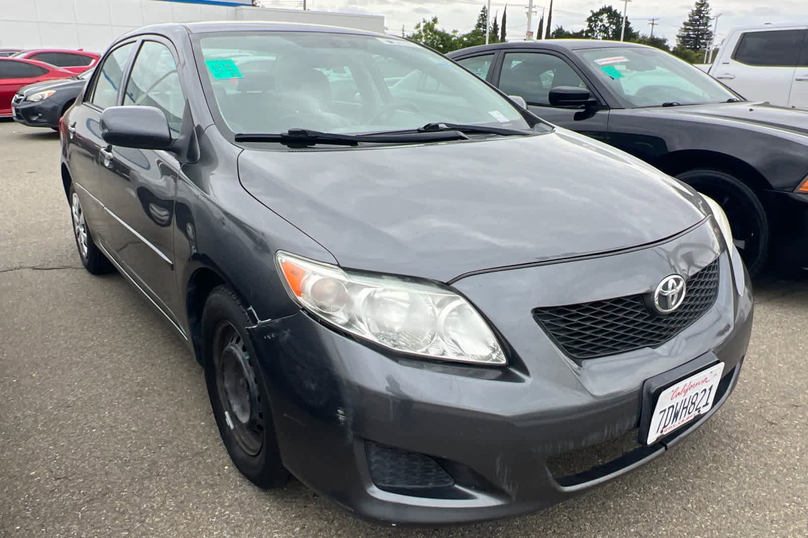 Used 2010 Toyota Corolla LE FWD image 3