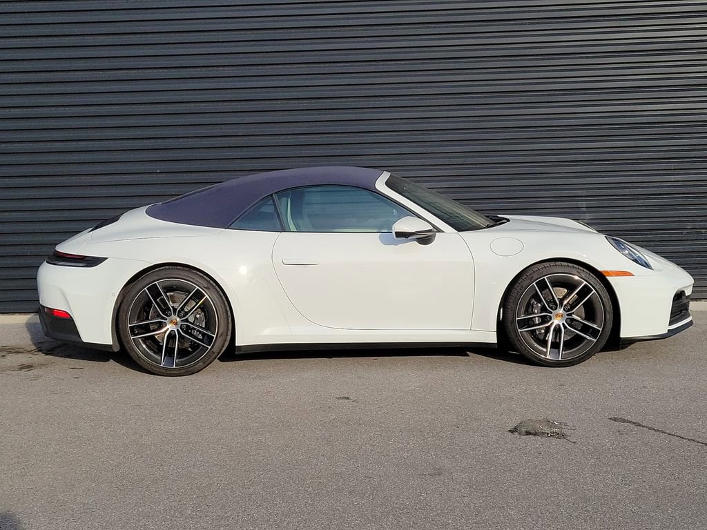 Certified 2025 Porsche 911 Carrera image 8