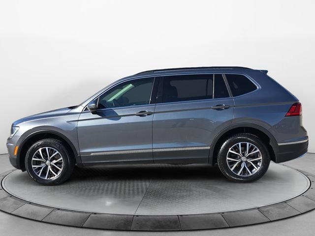 Used 2020 Volkswagen Tiguan SE image 2