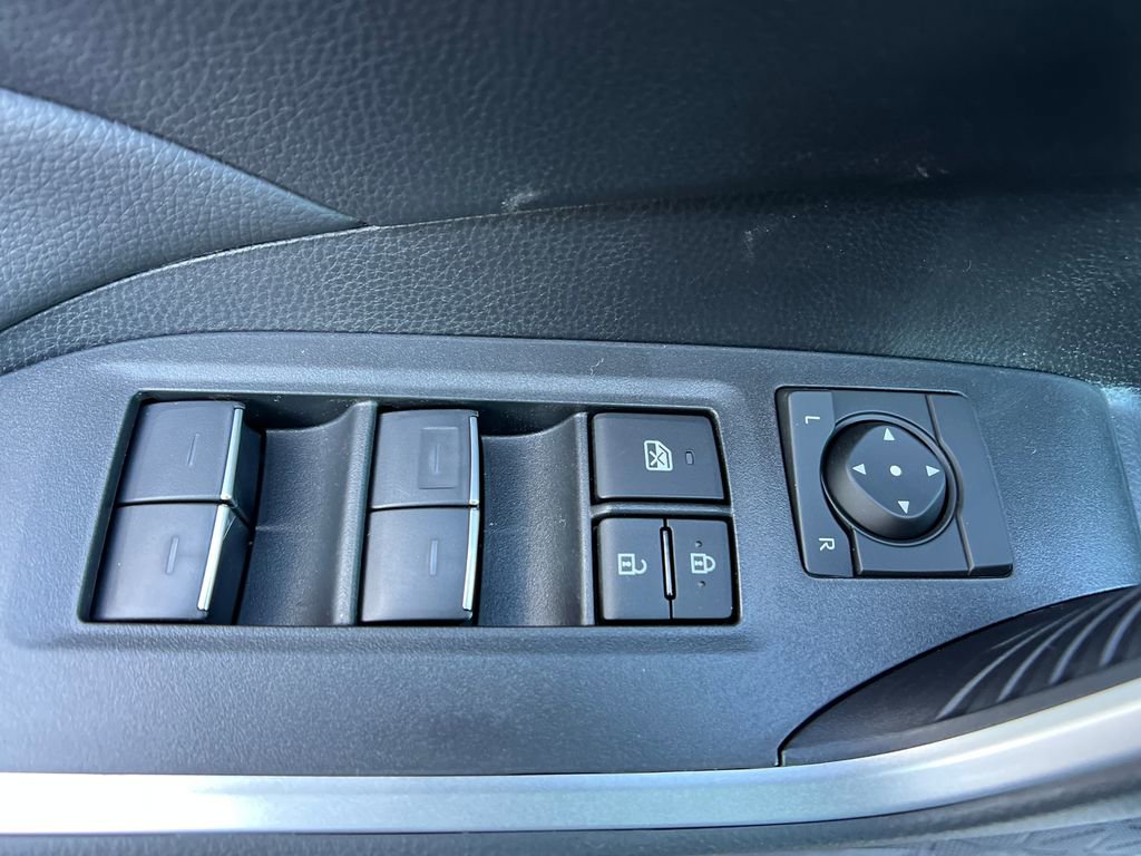 New 2025 Toyota RAV4 XLE w/ Convenience Package image 12