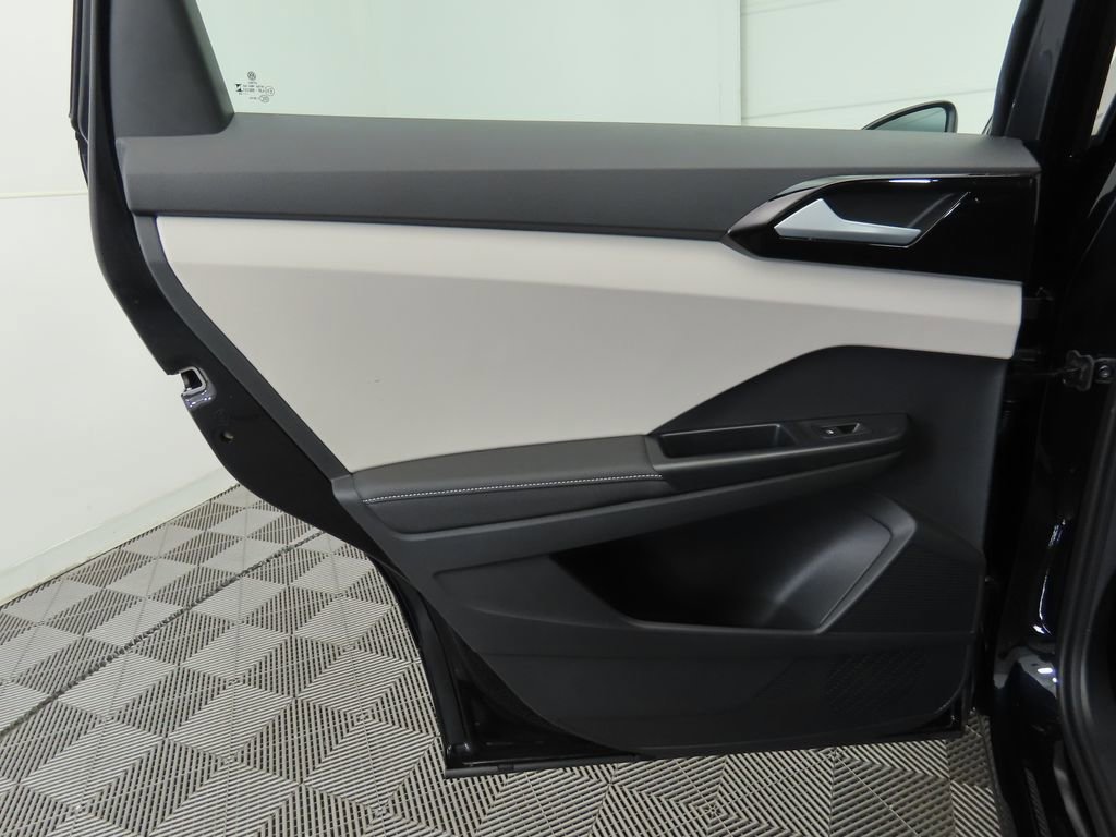 Used 2025 Volkswagen Taos S FWD image 26