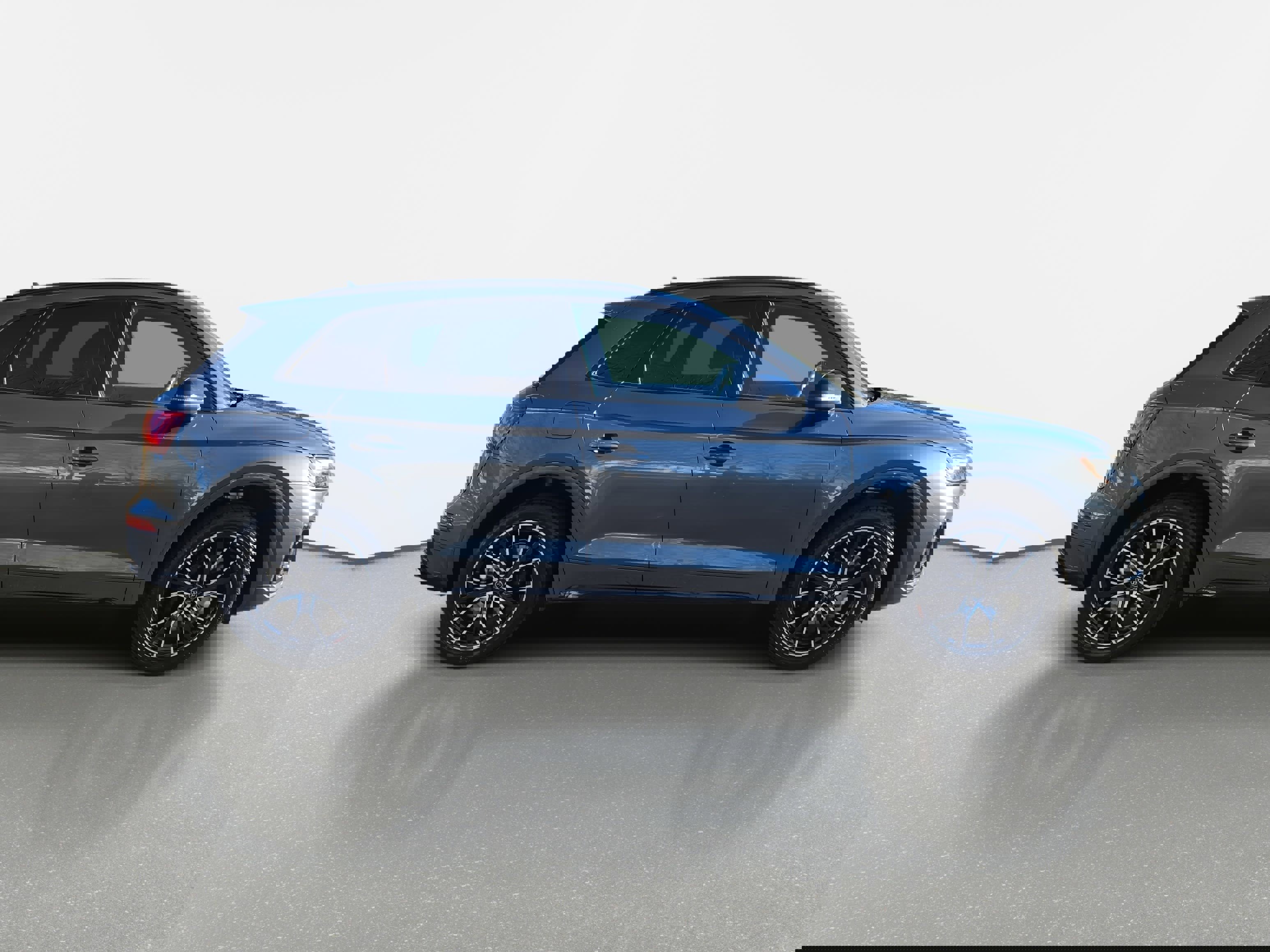 Used 2023 Audi SQ5 Premium Plus w/ Premium Plus Package image 4