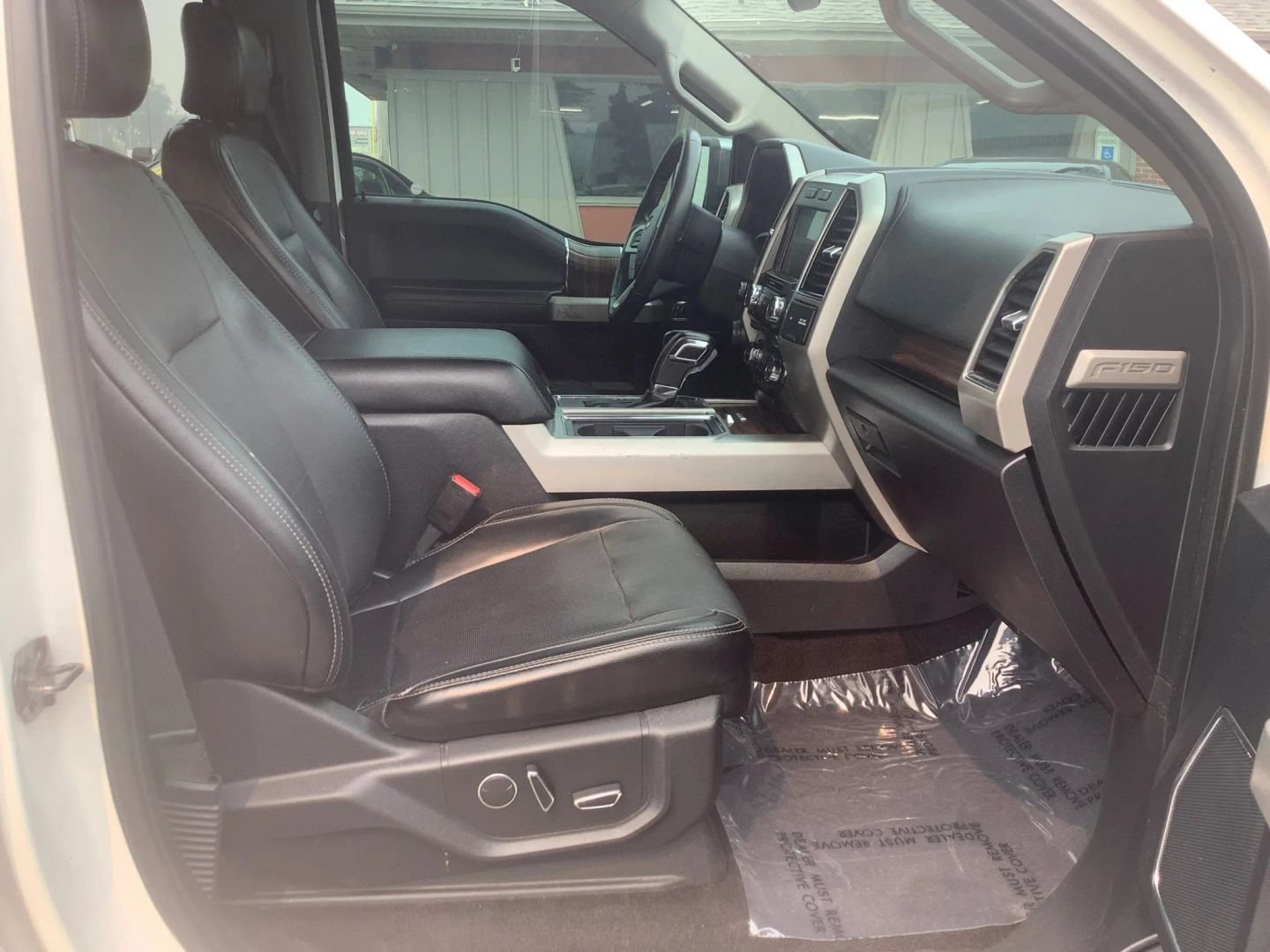 Used 2017 Ford F150 Lariat AWD/4WD image 10