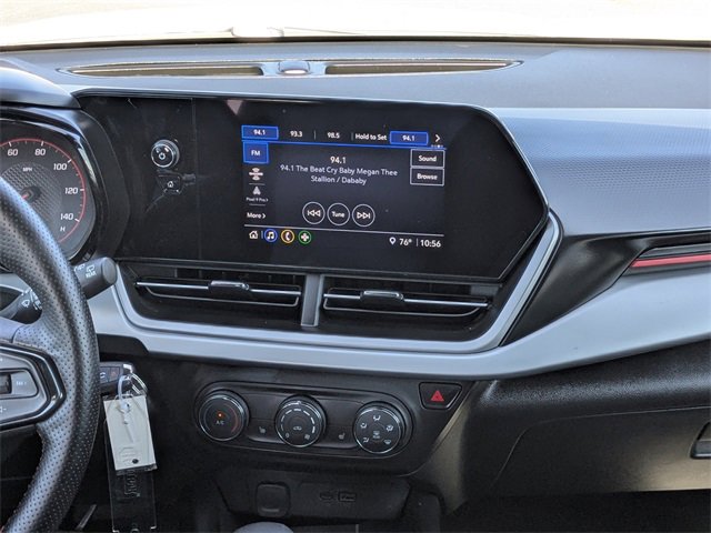 Certified 2025 Chevrolet Trax RS image 17