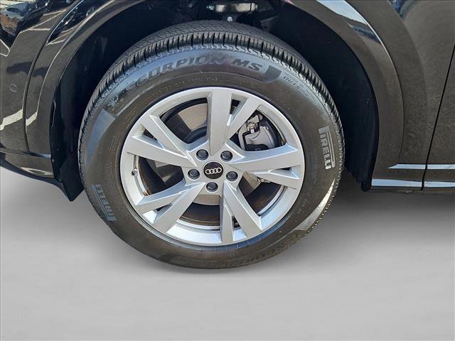 Certified 2025 Audi Q5 Premium w/ Convenience Package image 25