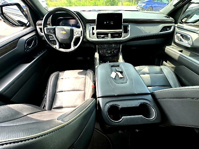 Used 2023 Chevrolet Suburban Premier AWD/4WD image 22