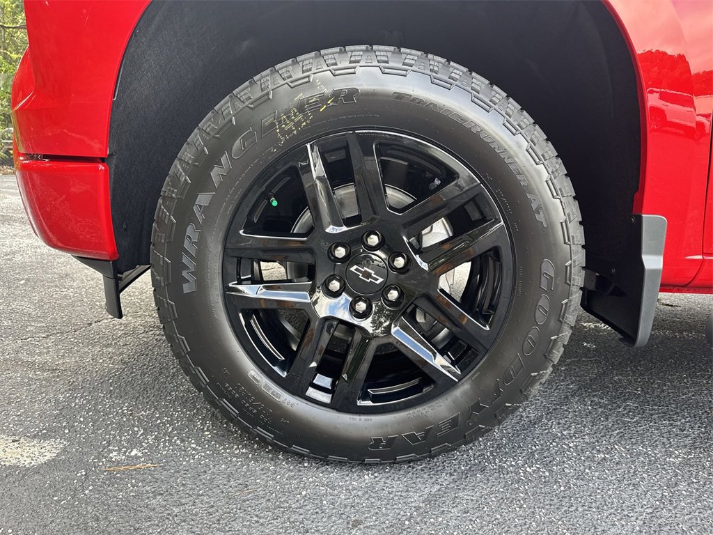 New 2026 Chevrolet Silverado 1500 Custom w/ Turbomax Blackout Package image 12
