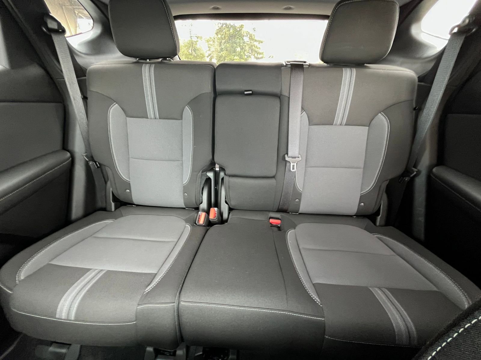 Used 2025 Chevrolet Blazer LT image 39