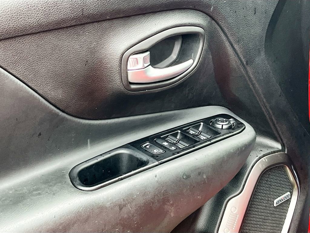 Certified 2021 Jeep Renegade Limited w/ Sun & Sound Group image 18