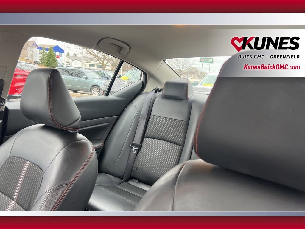 Used 2024 Nissan Altima 2.5 SR FWD image 35