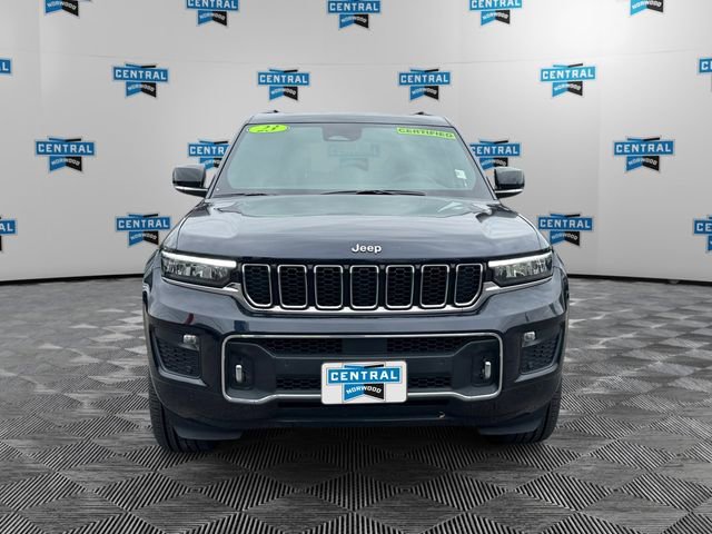 Certified 2023 Jeep Grand Cherokee Overland w/ Luxury Tech Group IV AWD/4WD image 9