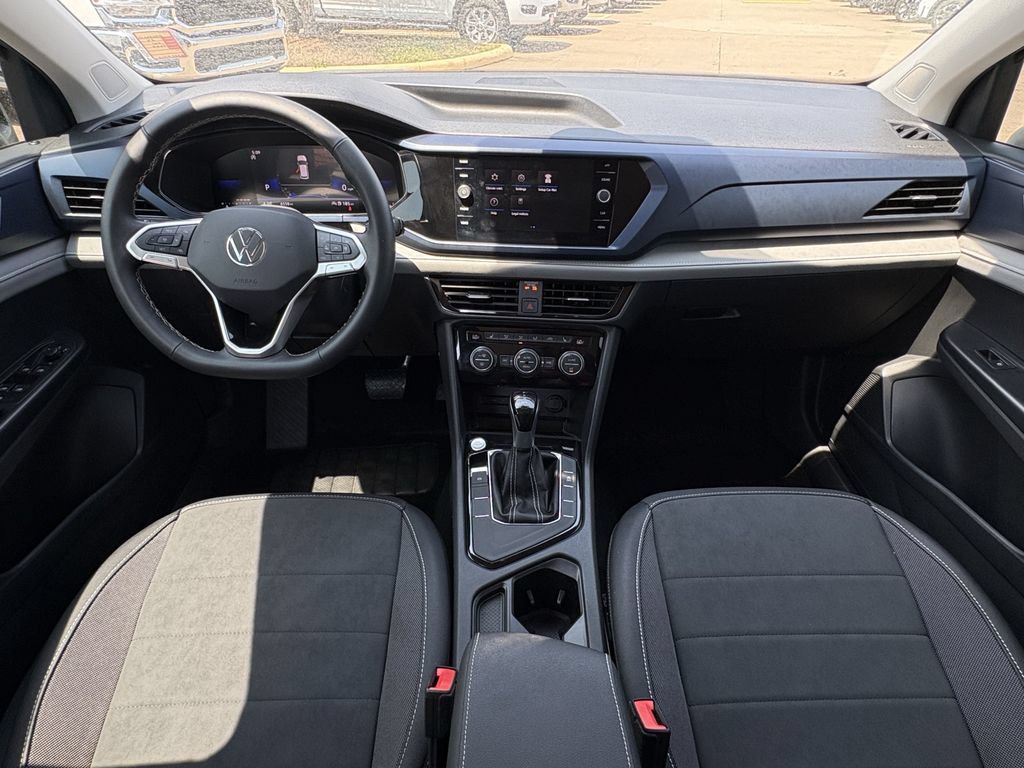Used 2024 Volkswagen Taos SE FWD image 25