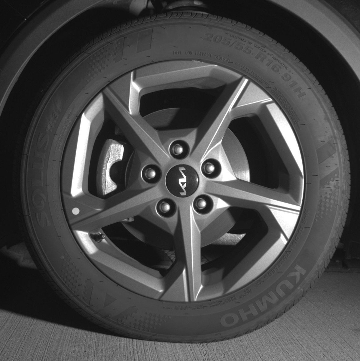 Used 2025 Kia K4 LXS image 12