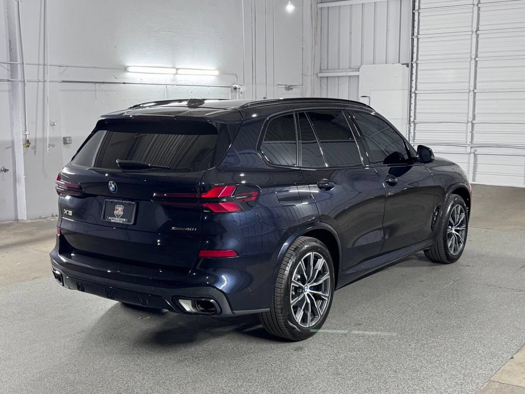 Used 2024 BMW X5 xDrive40i w/ M Sport Package AWD/4WD image 11