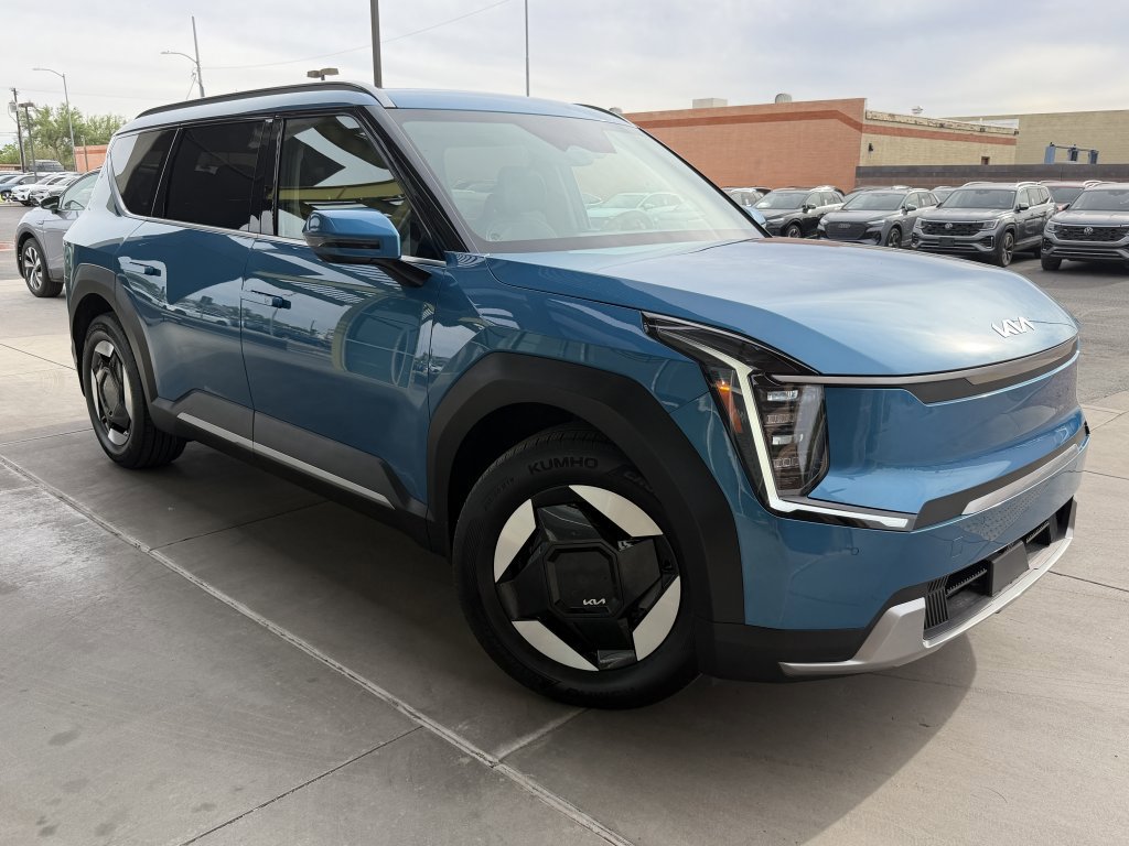 Used 2024 Kia EV9 Wind AWD/4WD image 6