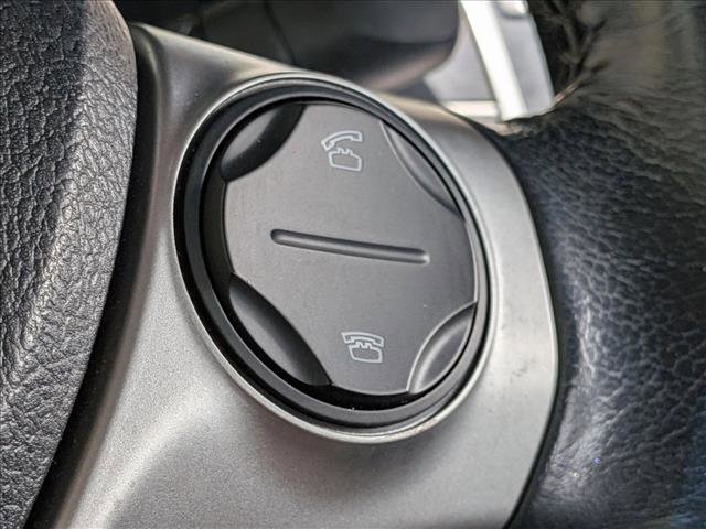 Used 2014 Toyota Camry SE FWD image 12