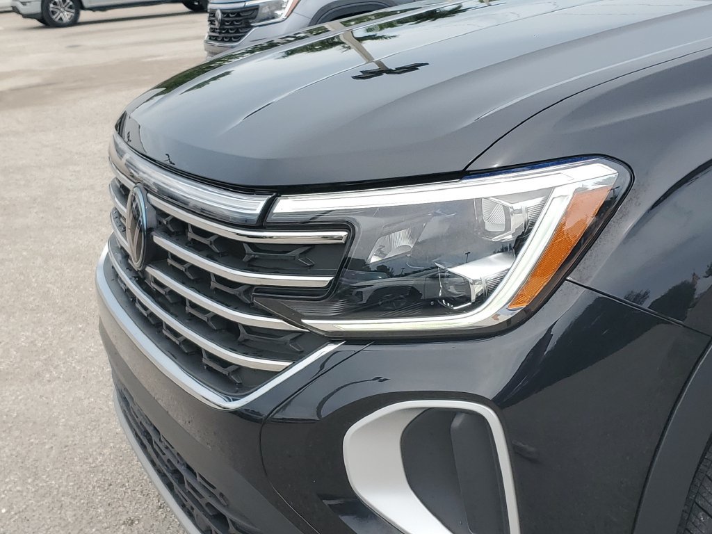 Certified 2024 Volkswagen Atlas SE FWD image 12