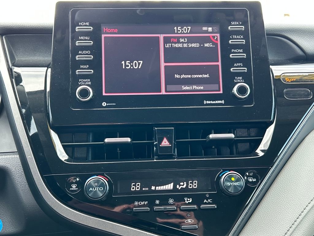 Used 2022 Toyota Camry SE image 12