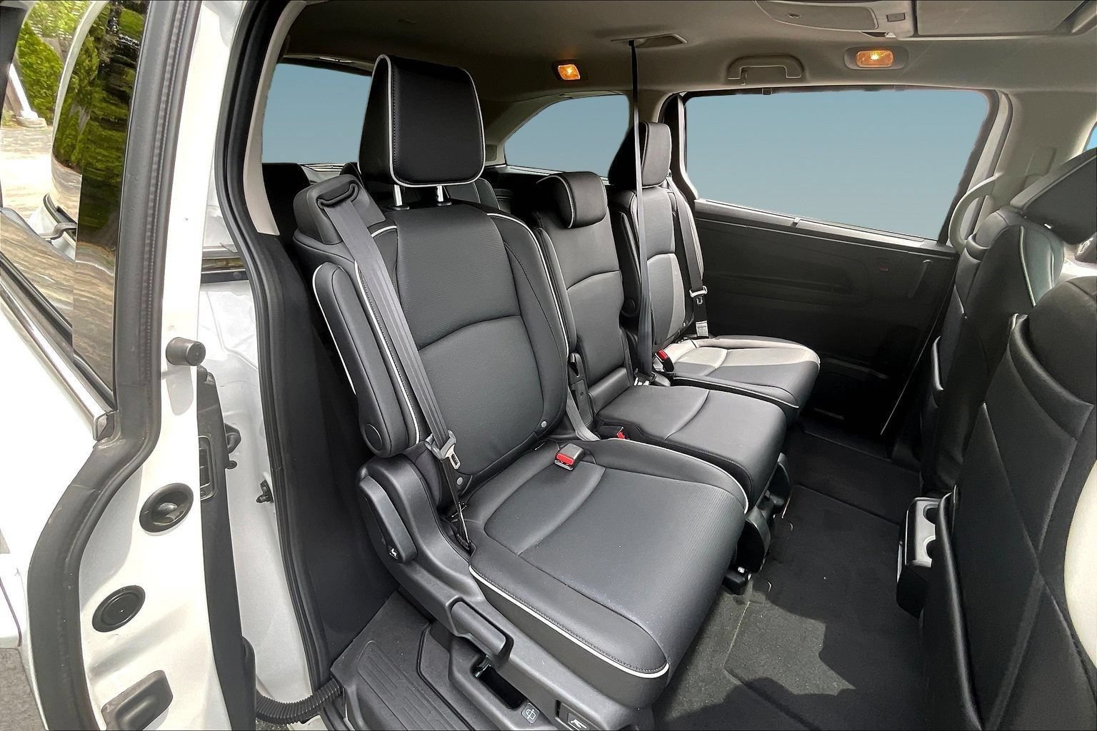 Used 2026 Honda Odyssey Elite image 25