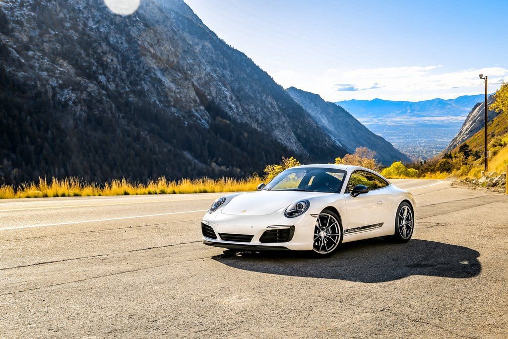 Used 2018 Porsche 911 Carrera T image 2