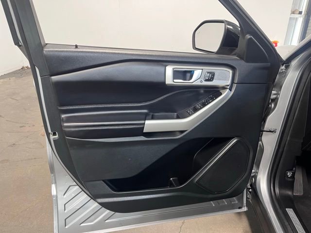 Used 2023 Ford Explorer Limited w/ Equipment Group 301A image 24