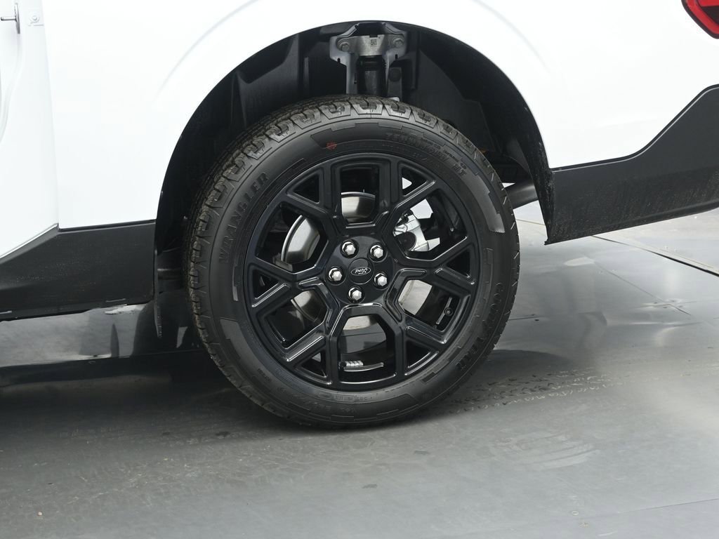 New 2025 Ford Maverick Lariat w/ Black Appearance Package image 22