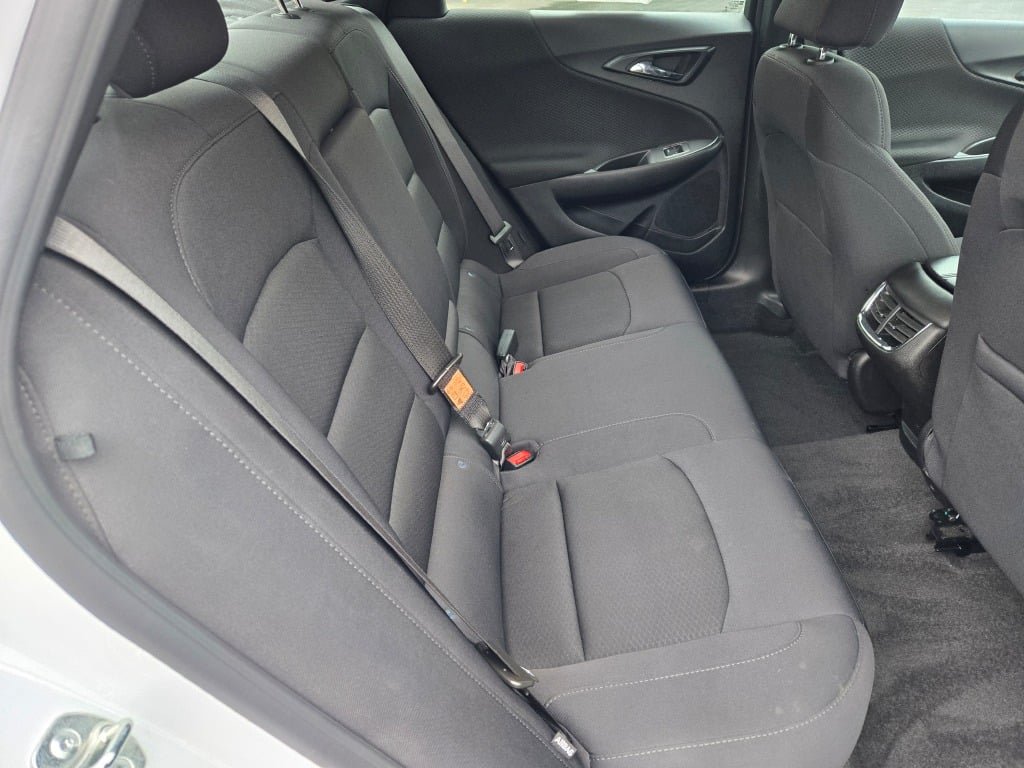 Used 2024 Chevrolet Malibu LT FWD image 11