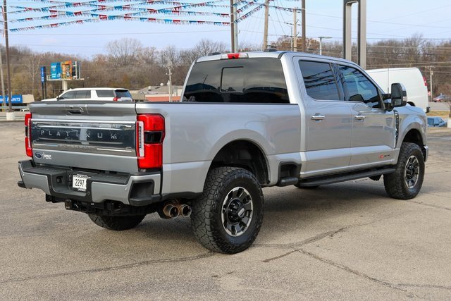 Used 2023 Ford F250 Platinum w/ Tremor Off-Road Package image 3