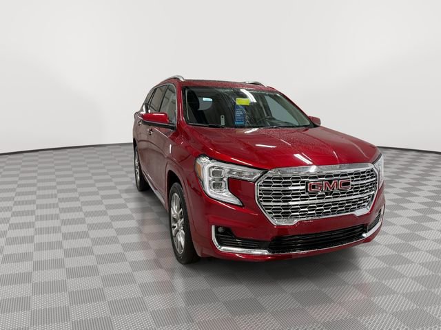 Certified 2024 GMC Terrain Denali w/ Denali Premium Package image 2