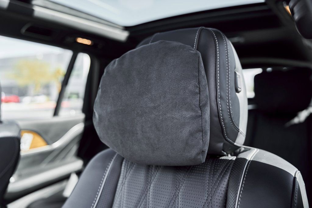 Used 2025 Mercedes-Benz Maybach GLS 600 4MATIC image 48