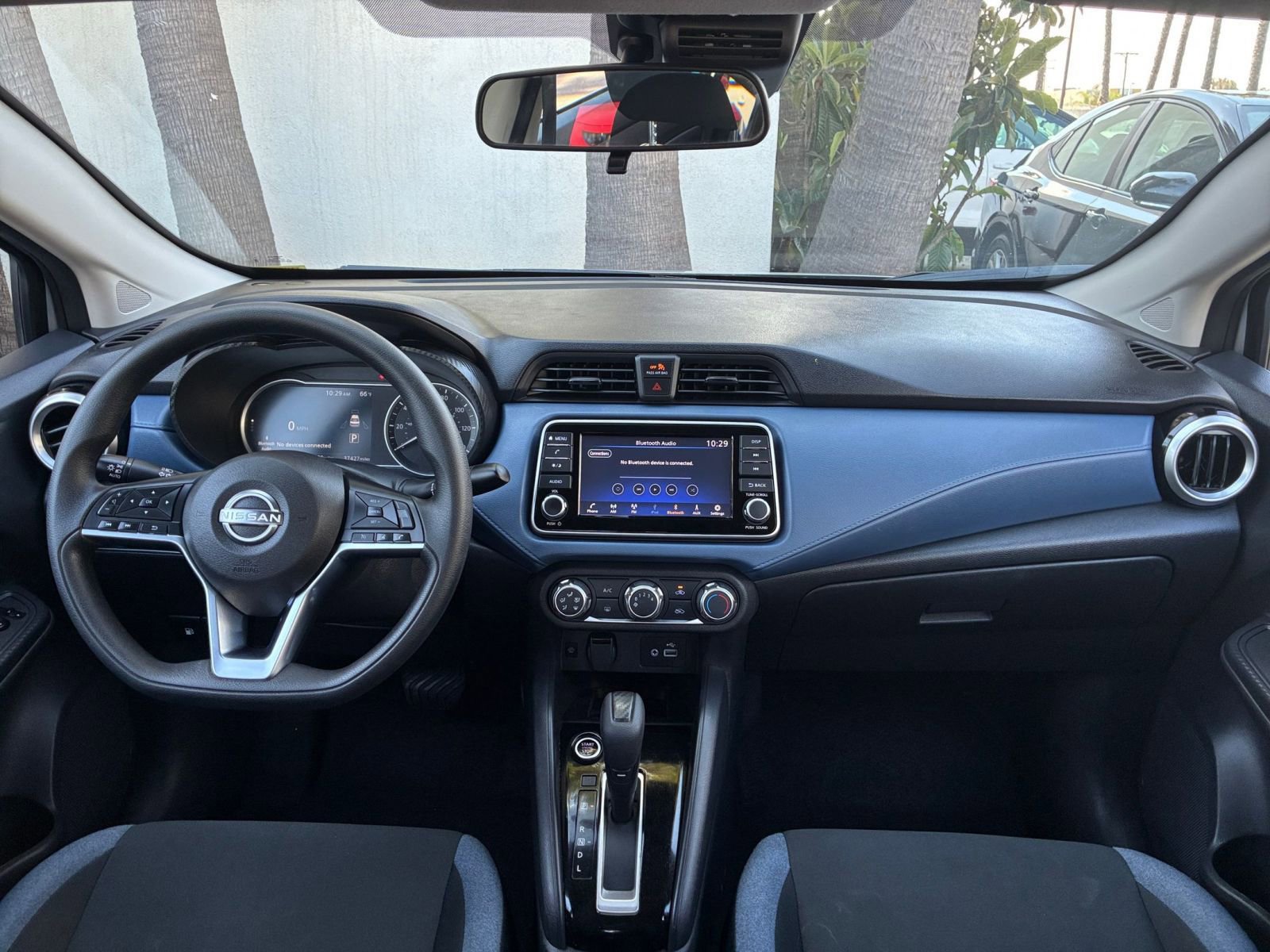 Used 2025 Nissan Versa SV image 31