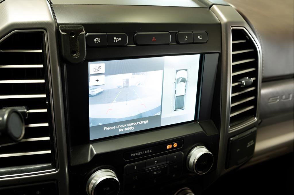 Used 2019 Ford F350 Limited AWD/4WD image 22