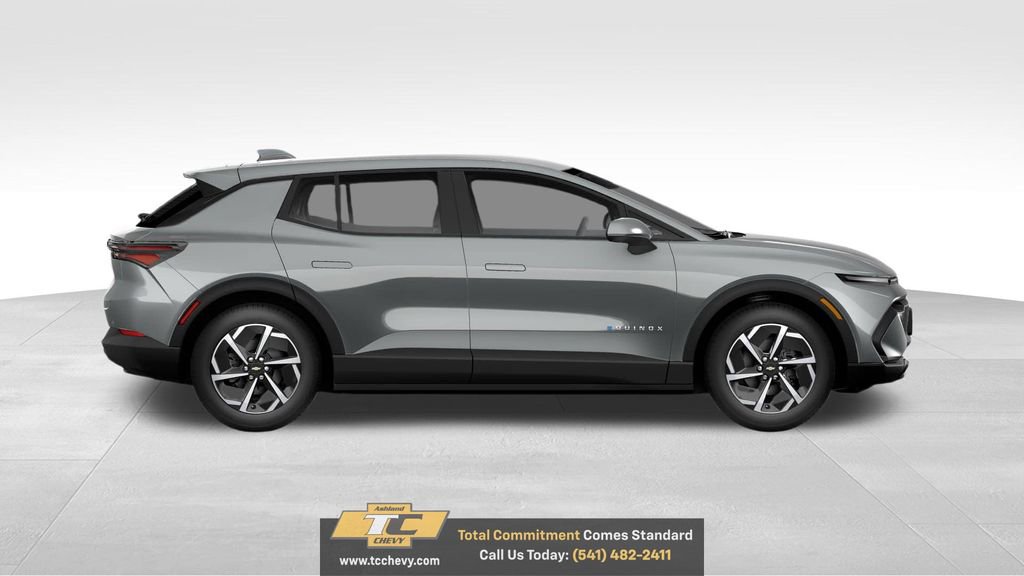 New 2026 Chevrolet Equinox EV LT w/ Comfort Package AWD/4WD image 3
