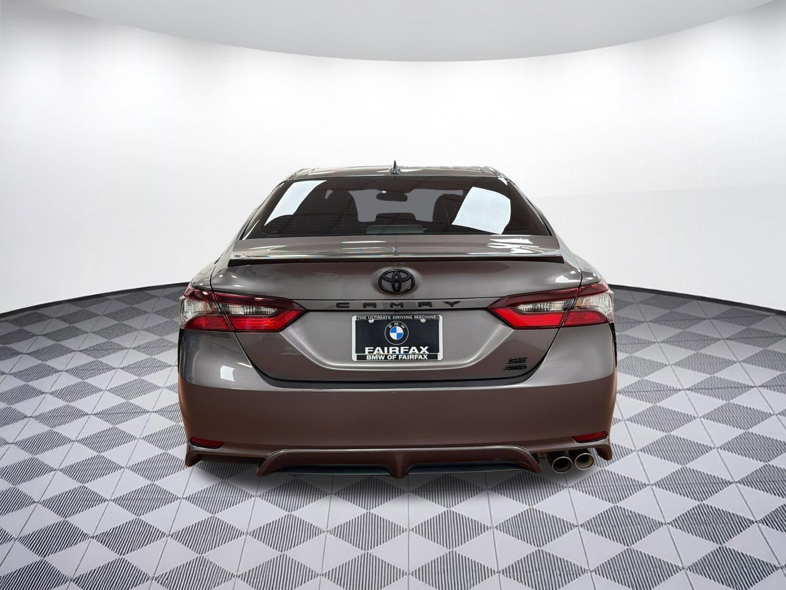 Used 2024 Toyota Camry SE AWD/4WD image 10