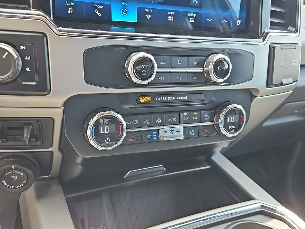 Used 2022 Ford F350 Lariat w/ Tremor Off-Road Package image 26