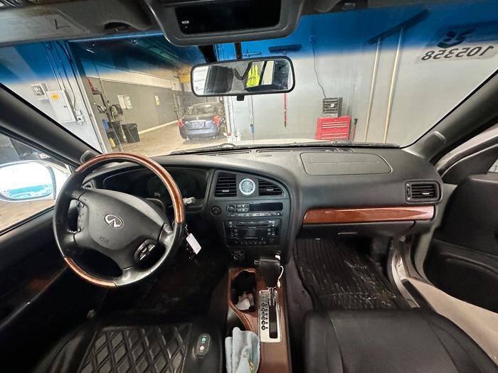 Used 2002 INFINITI QX4 4WD w/ (X03) Heated Seats Pkg image 31