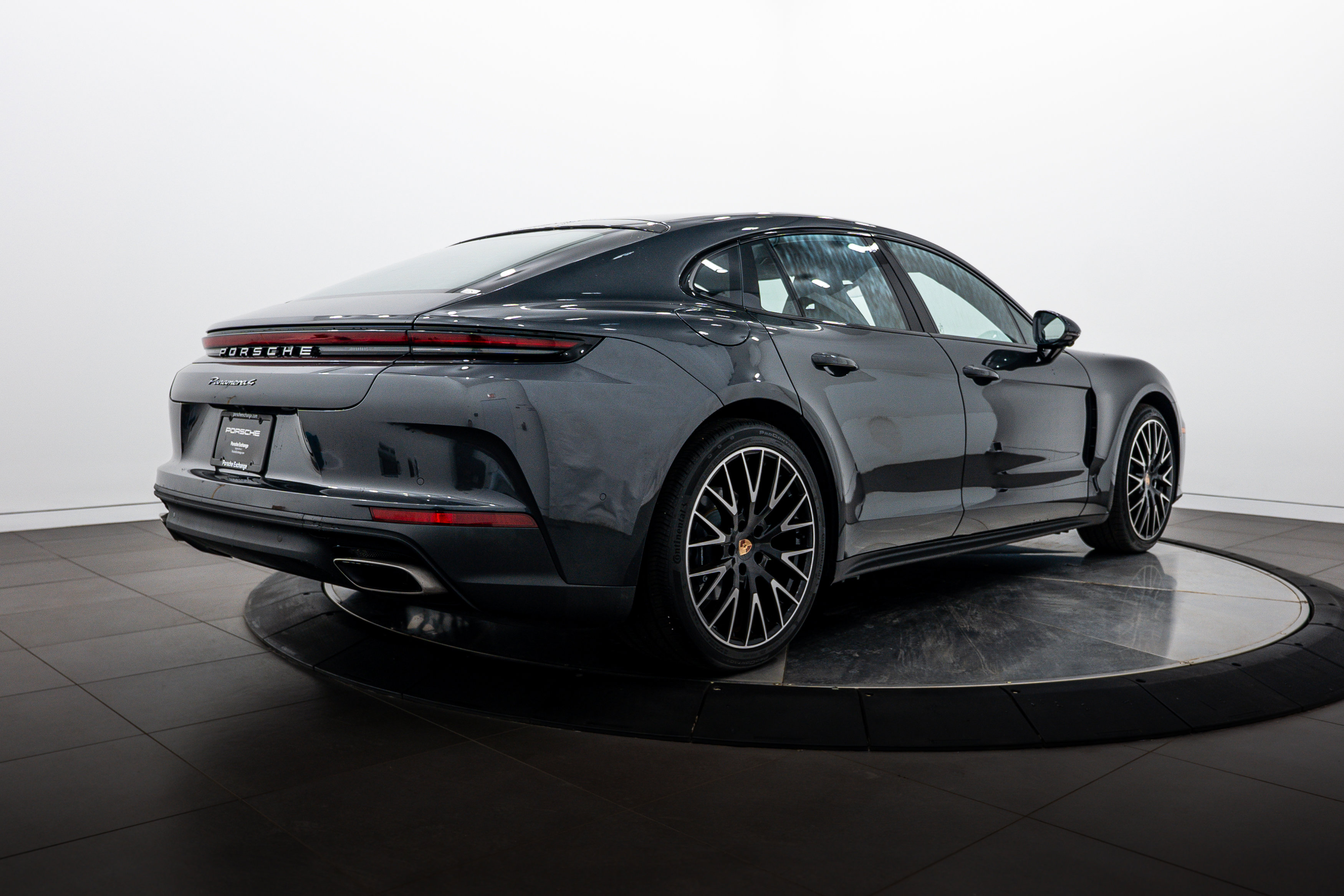 Certified 2026 Porsche Panamera 4 AWD/4WD image 7